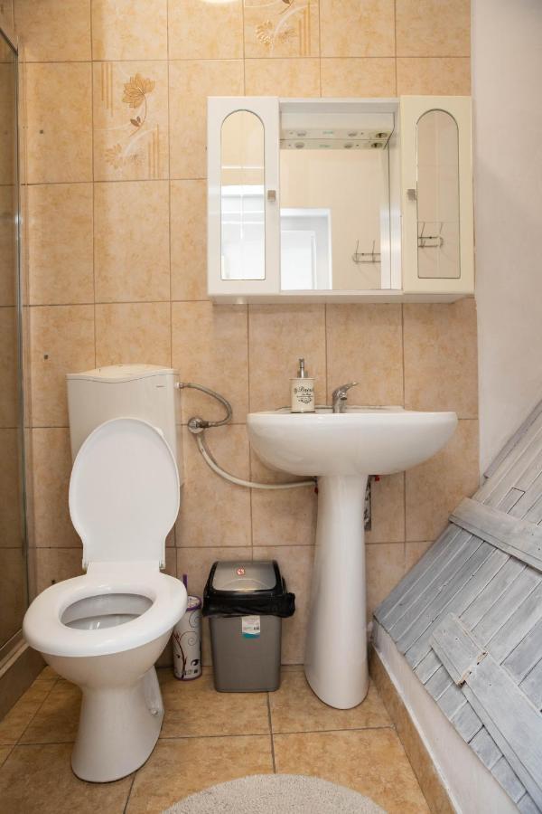 Cosy Apartment In City Centre Орадеа Екстериор снимка