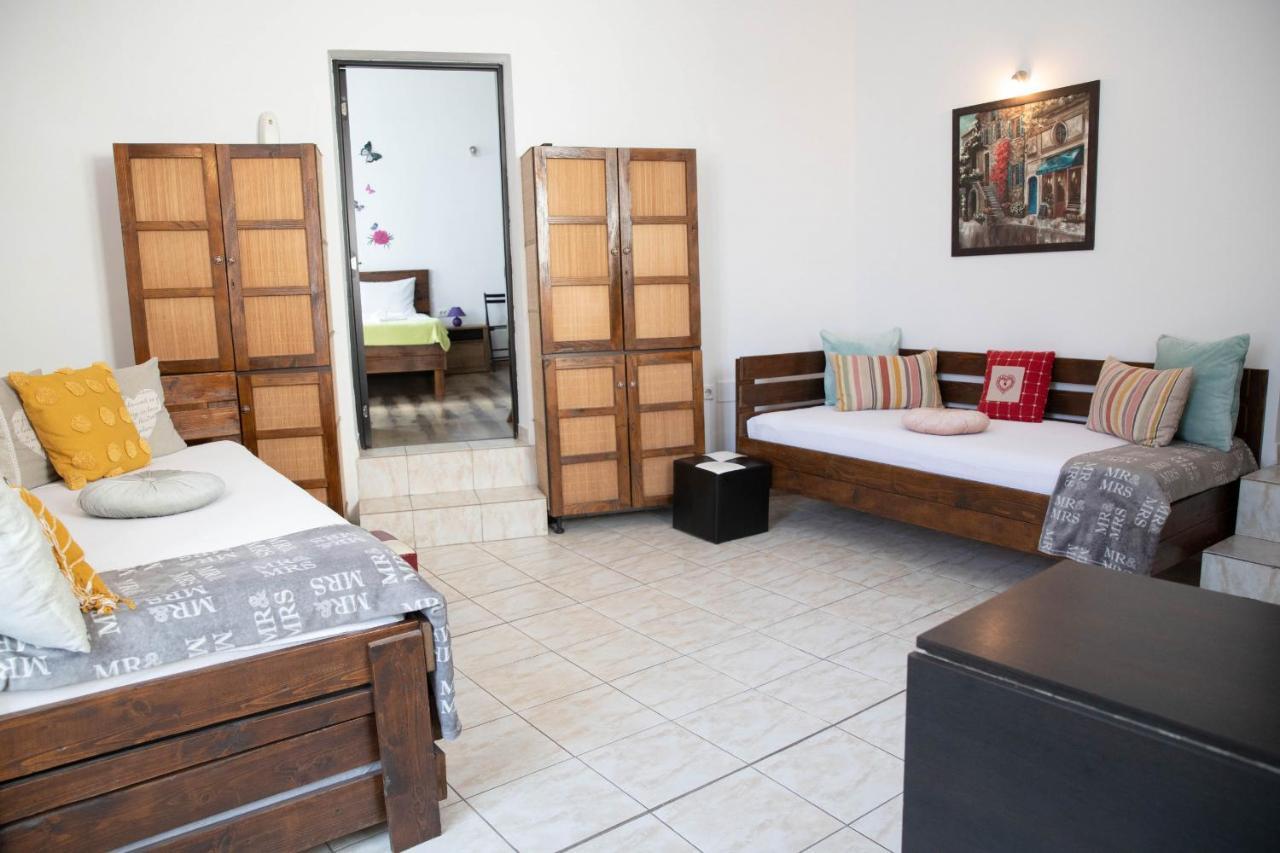 Cosy Apartment In City Centre Орадеа Екстериор снимка