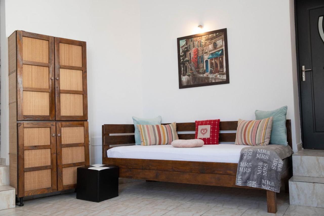 Cosy Apartment In City Centre Орадеа Екстериор снимка